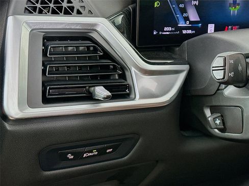 Certified 2024 BMW X5 M60i w/ Executive Package image 10