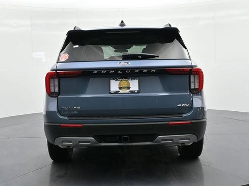 New 2026 Ford Explorer Active w/ Active Comfort Package image 7