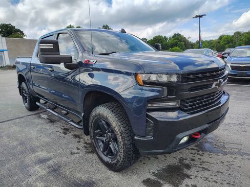 Used 2020 Chevrolet Silverado 1500 LT Trail Boss AWD/4WD image 3