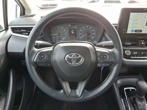 Used 2025 Toyota Corolla LE FWD image 20