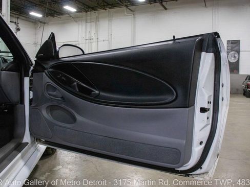 Used 1995 Ford Mustang GT image 39