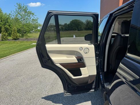Used 2016 Land Rover Range Rover Supercharged AWD/4WD image 18