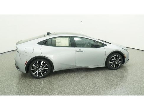 New 2026 Toyota Prius Plug-In Hybrid image 10