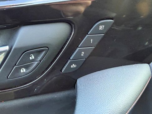 Used 2021 Chevrolet Blazer RS w/ Enhanced Convenience Package image 16