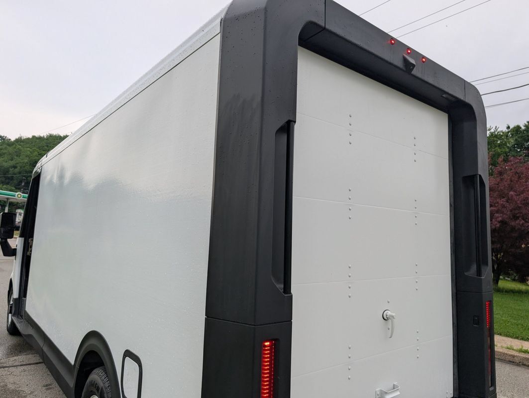 Used 2024 Chevrolet Brightdrop 600 w/ Commercial Equipment Package AWD/4WD image 36