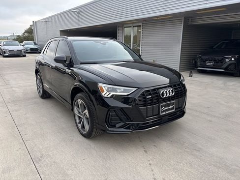 New 2025 Audi Q3 2.0T Premium image 3