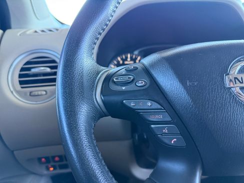 Used 2017 Nissan Pathfinder Platinum w/ Cargo Package image 19