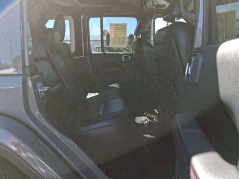 Used 2018 Jeep Wrangler Unlimited Rubicon image 22