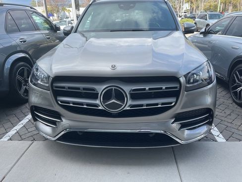 Used 2022 Mercedes-Benz GLS 450 4MATIC image 3