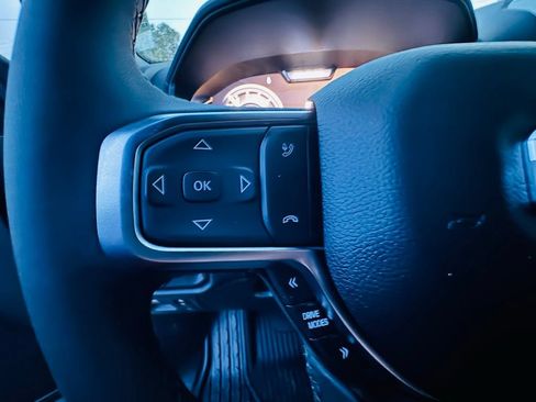 New 2026 RAM 1500 Big Horn AWD/4WD image 17