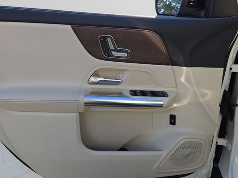 Used 2023 Mercedes-Benz GLA 250 w/ Premium Package image 22