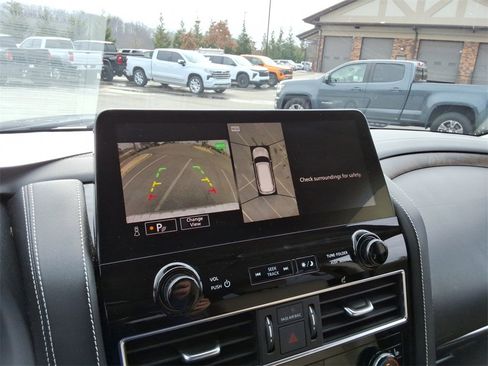 Used 2022 INFINITI QX80 Premium Select w/ Cargo Package image 16