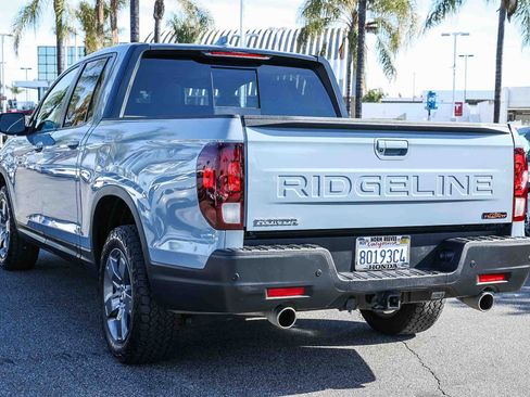 Certified 2025 Honda Ridgeline TrailSport image 4