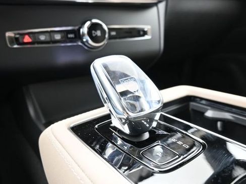 New 2026 Volvo XC90 B6 Plus AWD/4WD image 13