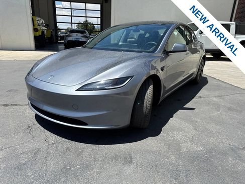 Used 2025 Tesla Model 3 Long Range RWD image 3
