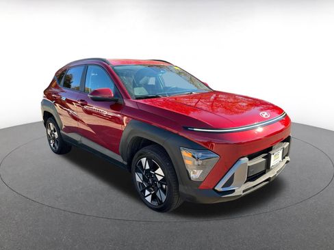 Used 2025 Hyundai Kona SEL image 1