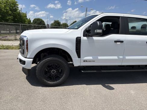New 2026 Ford F250 XL w/ STX Appearance Package AWD/4WD image 9