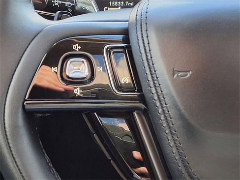 Certified 2022 Lincoln Aviator 2WD w/ Premium Package image 16