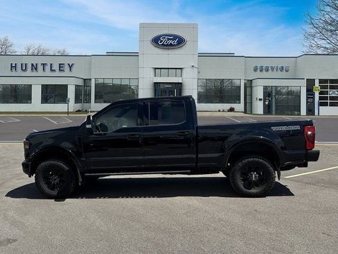 Used 2022 Ford F250 Lariat w/ Tremor Off-Road Package image 7