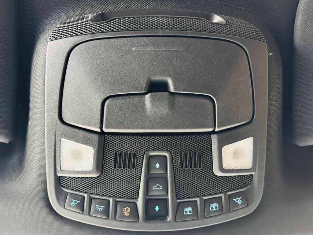 Used 2020 Ford Expedition XLT w/ Equipment Group 202A AWD/4WD image 48