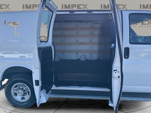 Used 2023 Chevrolet Express 2500 w/ Driver Convenience Package image 20