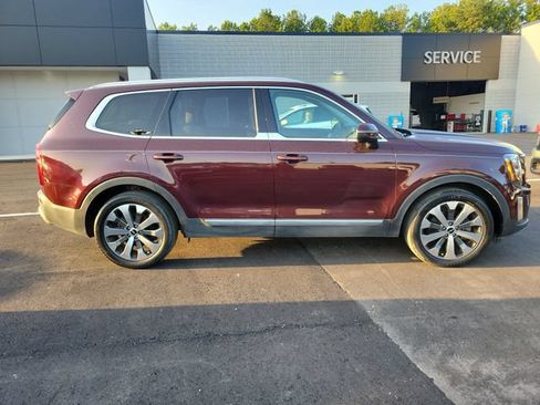 Used 2022 Kia Telluride EX w/ EX Premium Package AWD/4WD image 4