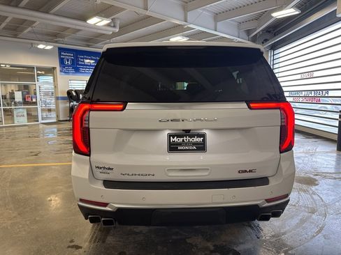 Used 2025 GMC Yukon XL Denali image 6