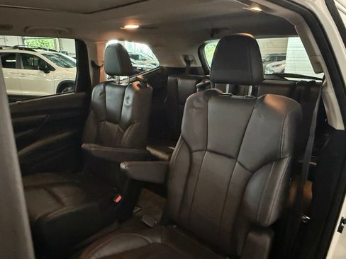 Used 2023 Subaru Ascent Limited w/ Technology Package AWD/4WD image 24
