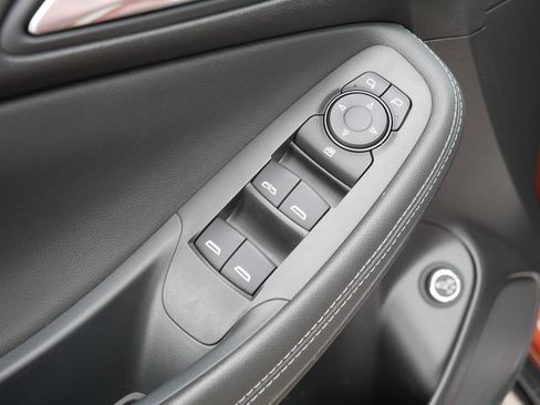 Used 2020 Buick Encore GX Select image 19