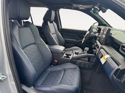 New 2026 Toyota 4Runner 4WD image 15