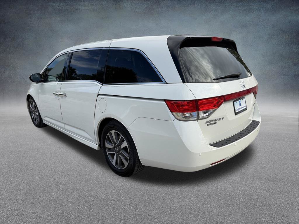 Used 2016 Honda Odyssey Touring Elite image 4