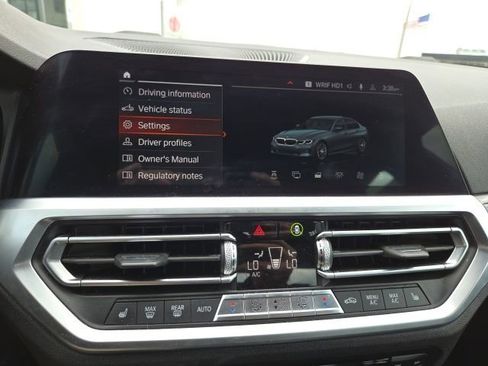 Used 2020 BMW 330i xDrive Sedan w/ Premium Package AWD/4WD image 17