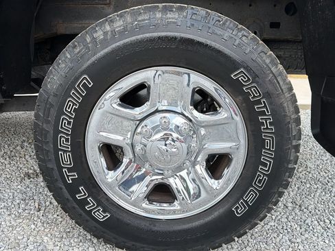 Used 2018 RAM 2500 Tradesman w/ Chrome Appearance Group AWD/4WD image 2