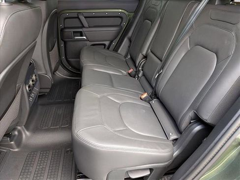 New 2026 Land Rover Defender 110 X-Dynamic SE image 15