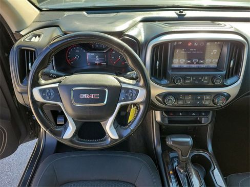 Used 2016 GMC Canyon SLE image 12