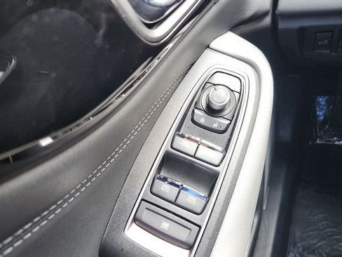 Used 2023 Subaru Outback Limited image 42