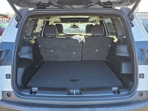 New 2026 Jeep Cherokee Laredo image 13