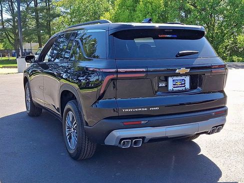 New 2026 Chevrolet Traverse LT AWD/4WD image 9