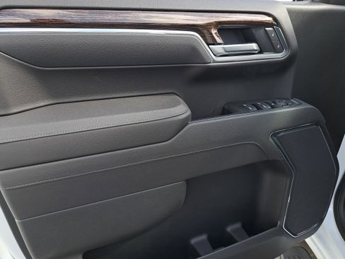 New 2025 GMC Sierra 1500 Elevation w/ LPO, Elevation Black Package image 17