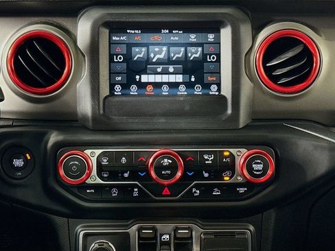 Used 2020 Jeep Gladiator Sport w/ Quick Order Package 24S AWD/4WD image 15