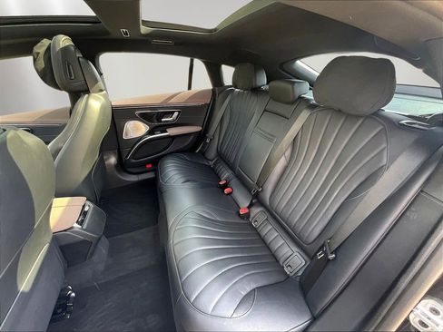 Used 2023 Mercedes-Benz EQS 450+ 4MATIC Sedan image 22