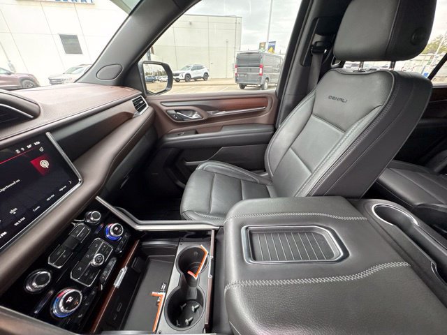 Used 2022 GMC Yukon Denali w/ Denali Premium Package AWD/4WD image 20