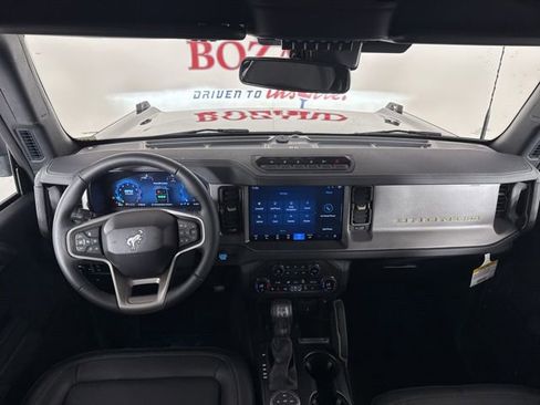 New 2025 Ford Bronco Badlands image 9