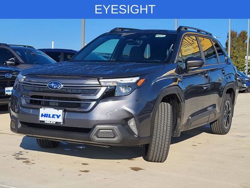 New 2025 Subaru Forester Premium image 2