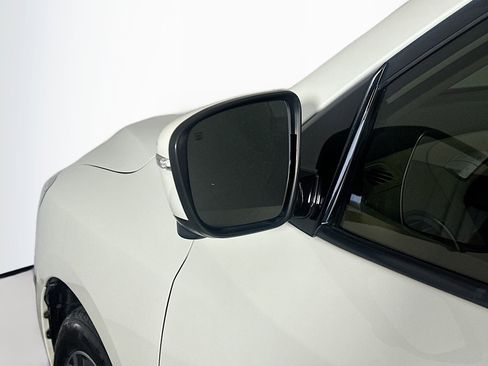 Used 2020 Nissan Pathfinder Platinum w/ Cargo Package image 16