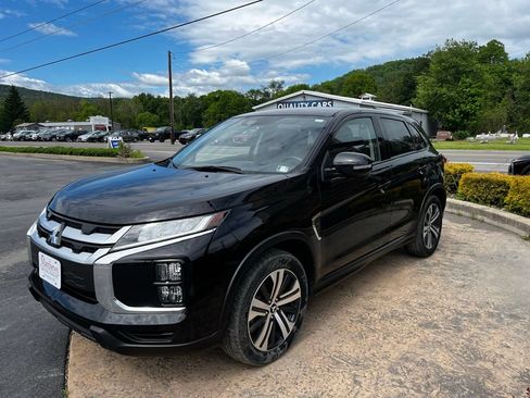 Used 2024 Mitsubishi Outlander Sport SE AWD/4WD image 3