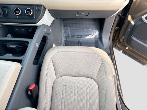 Used 2022 Land Rover Defender 110 XS Edition image 18