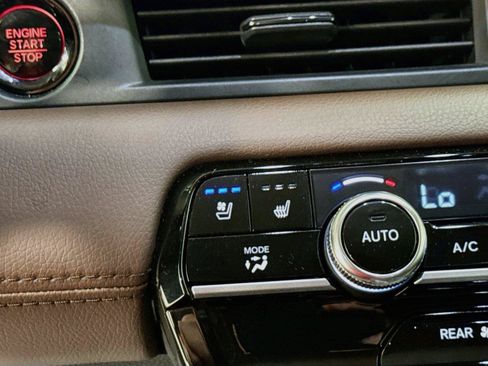 Used 2024 Honda Pilot Elite image 21