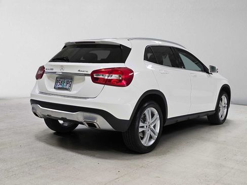 Used 2019 Mercedes-Benz GLA 250 4MATIC image 3