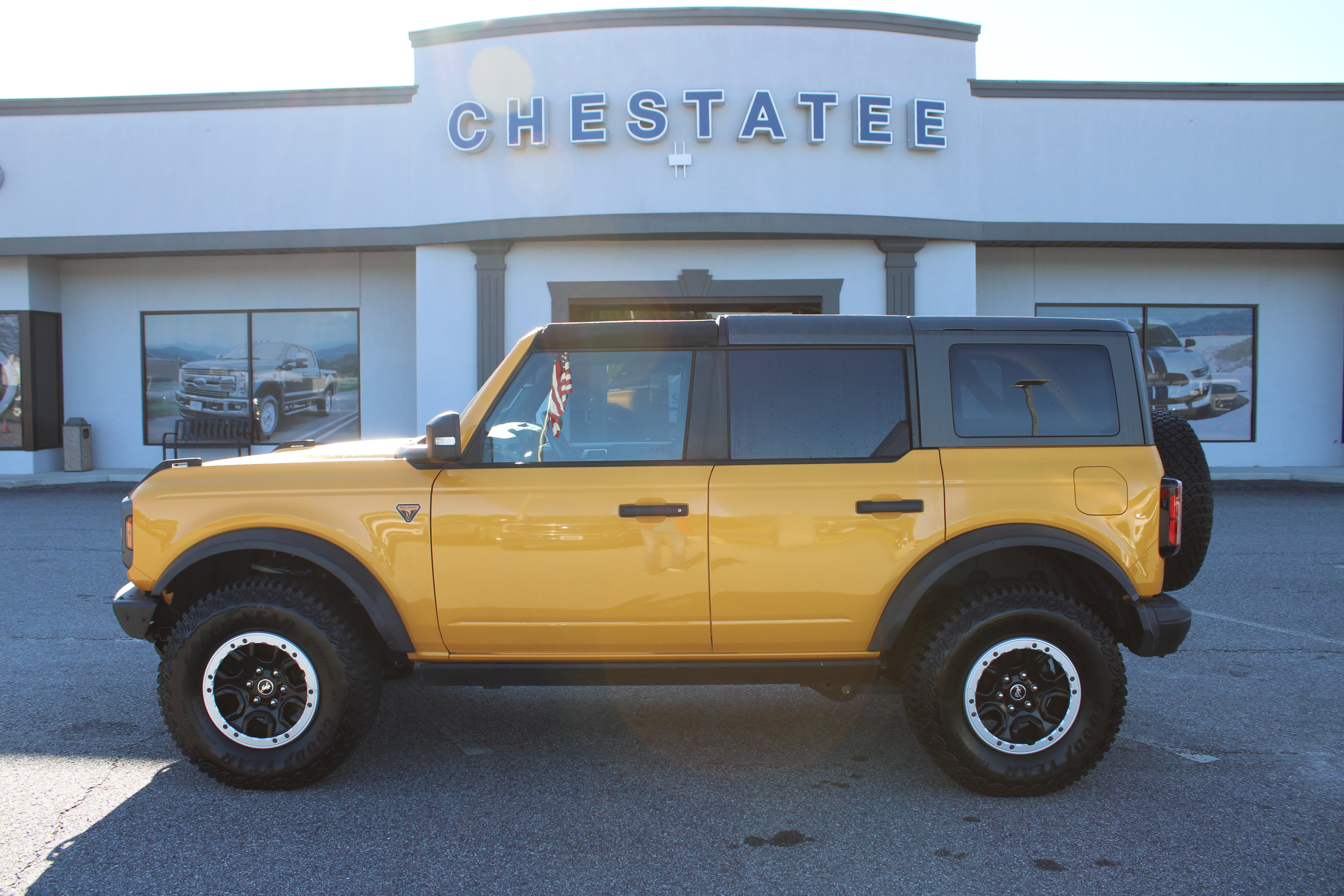 Used 2022 Ford Bronco Badlands AWD/4WD image 1